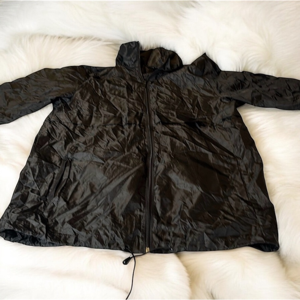 🚨LIKE NEW Totes Black Hooded Wind Breaker Jacket